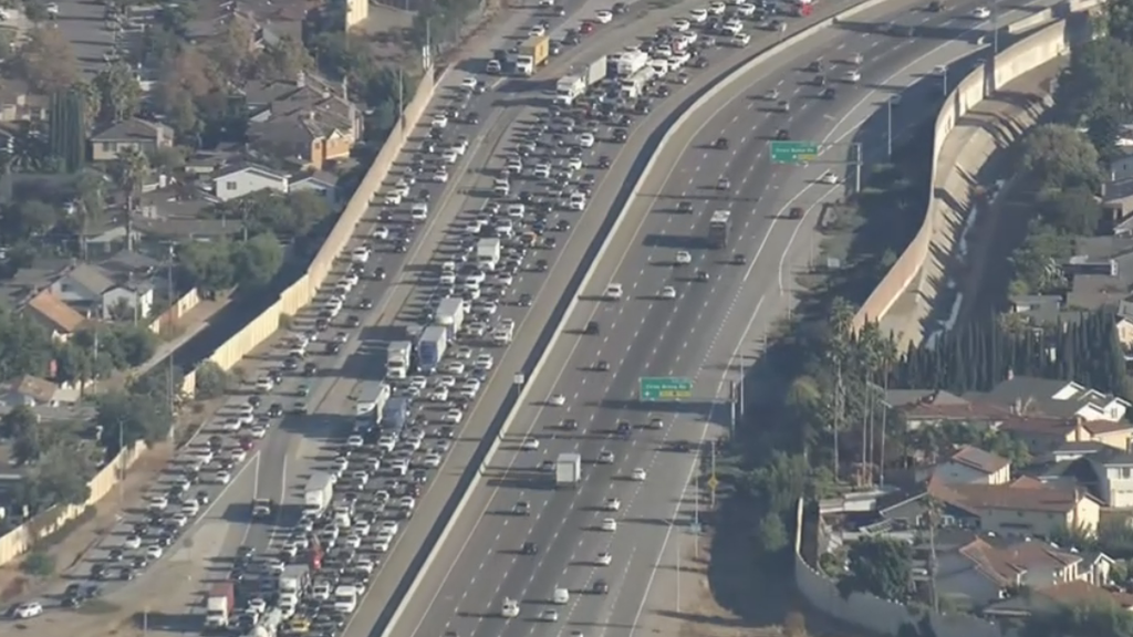 Northbound Highway 101 lanes in San Jose blocked by overturned vehicle — CBS Bay Area (KPIX), Saratoga Community news