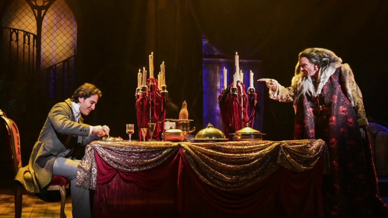 'Dracula' at TheatreWorks Silicon Valley — KTVU FOX 2 Bay Area, Saratoga Arts news