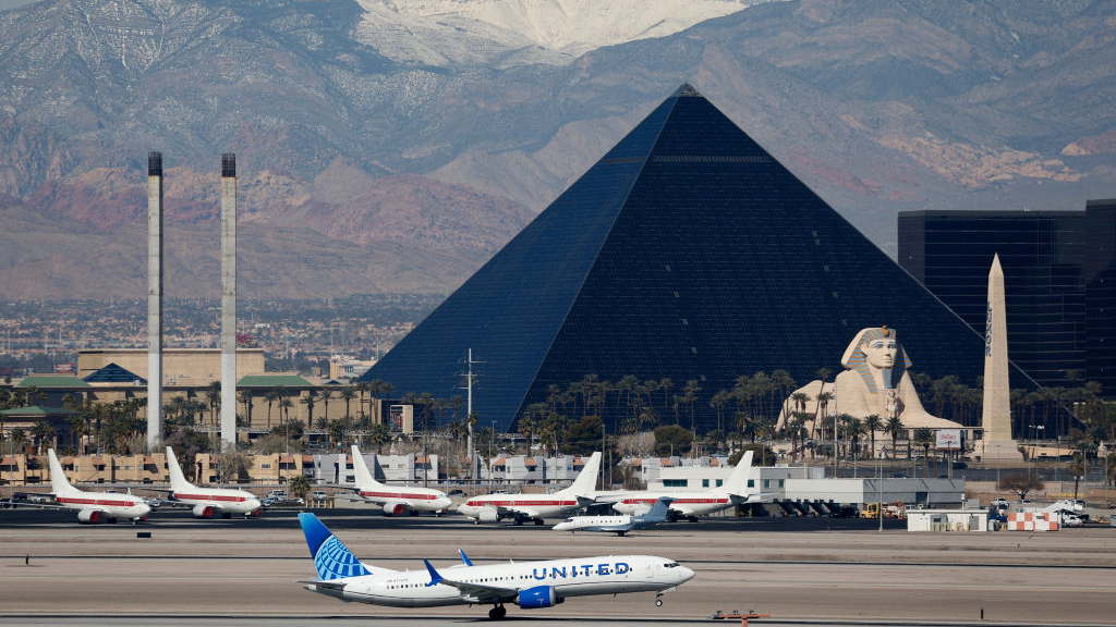 Flight rerouted after passenger threatened to hijack plane — Saratoga Community news